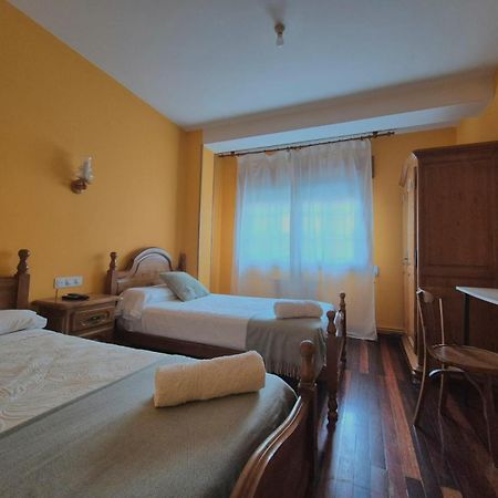 Hostal Galicia Monforte De Lemos Luaran gambar